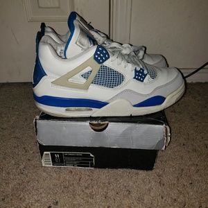 Jordan Retro 4